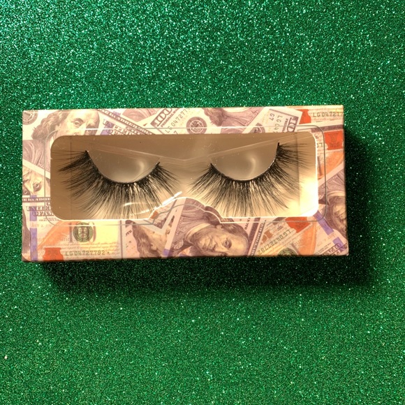 Lashes🔆 - Picture 2 of 2